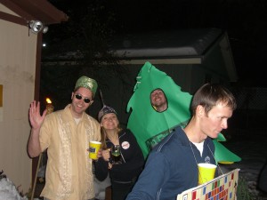 random 001 halloween pa-tay!